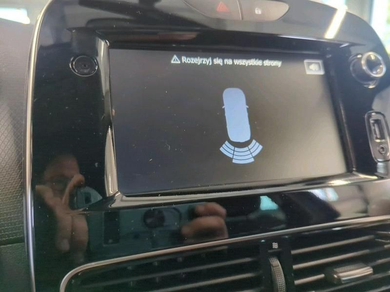 Używany Renault Clio IV 90 KM (66 kW) 2018 Czarny (metalik) Hatchback