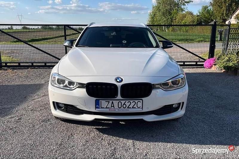 Biały Używany 2014 BMW 320 Kombi | 50 000 zł (Drogi) - Obraz 1/4
