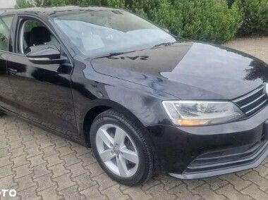 Inny kolor Używany 2017 VW Jetta Sedan/Limuzyna | 40 900 zł (Uczciwa cena) - Obraz 1/4