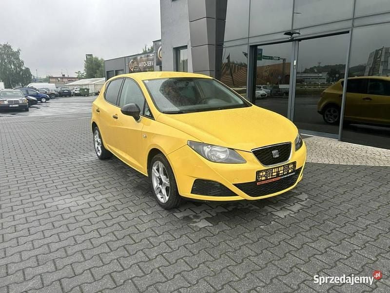 Żółty Używany 2009 Seat Ibiza Hatchback | 15 900 zł (Uczciwa cena) - Obraz 1/4