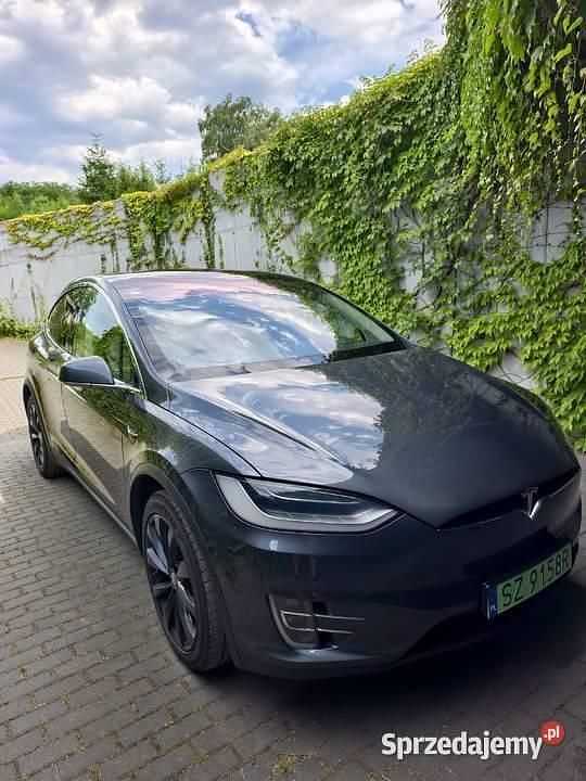 Używany 2018 Tesla Model X SUV | 112 000 zł - Obraz 1/4