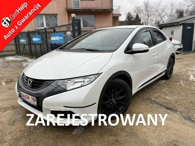 Używany Honda Civic 99 KM (72 kW) 2012 Biały Hatchback