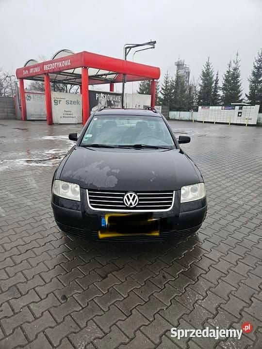 Używany VW Passat 2001 Czarny Kombi