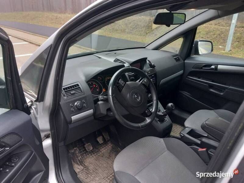 Używany 2011 Opel Zafira Minivan | 15 800 zł (Uczciwa cena) - Obraz 1/4