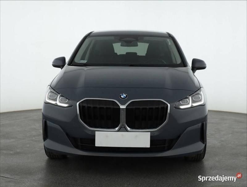 Szary Używany 2022 BMW 218 Active Tourer Minivan | 92 999 zł (Dobra cena) - Obraz 1/4