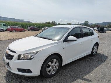 Inny kolor Używany 2011 Chevrolet Cruze Hatchback | 17 700 zł (Uczciwa cena) - Obraz 1/4
