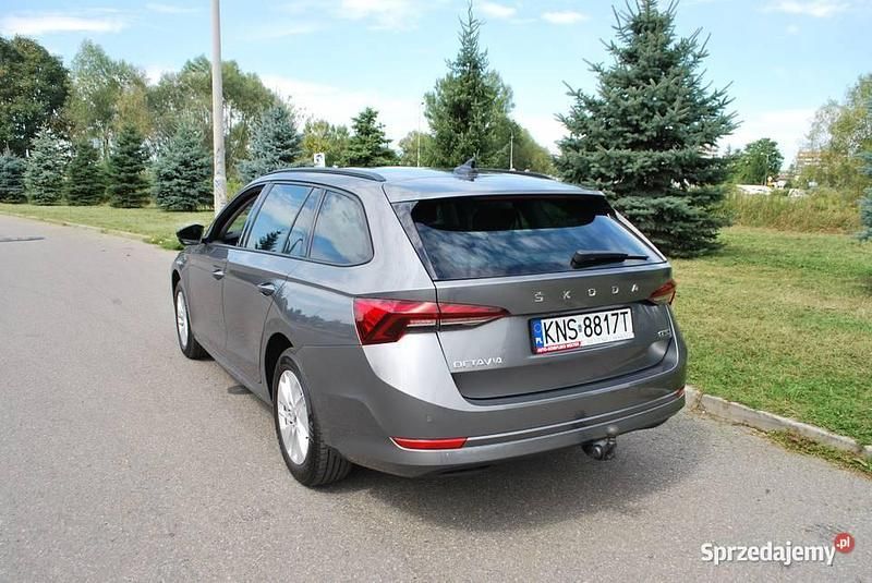 Używany 2023 Skoda Octavia Kombi | 93 800 zł - Obraz 1/4