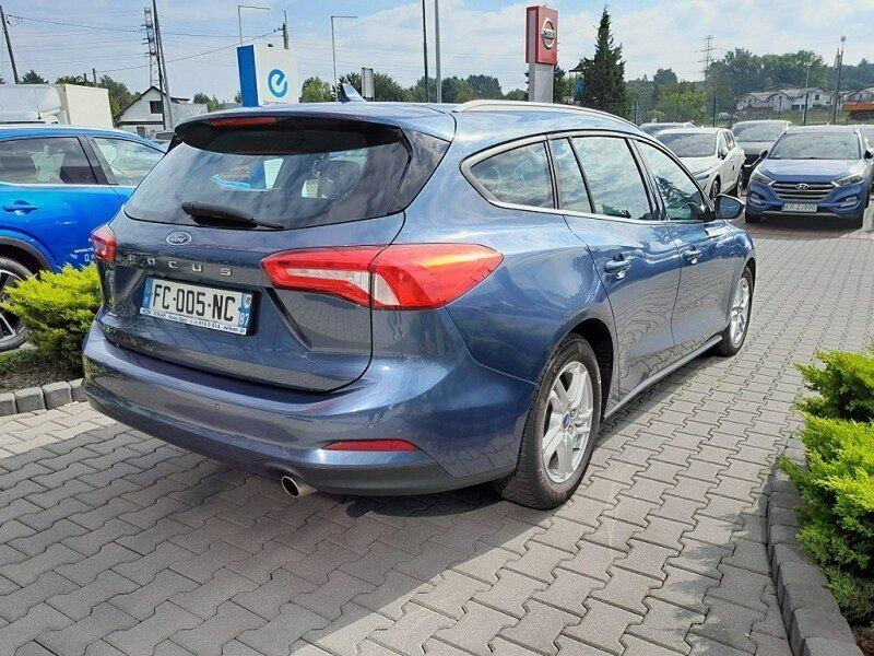 Używany Ford Focus Business Edition 95 KM (69 kW) 2018 Niebieski Sedan/Limuzyna