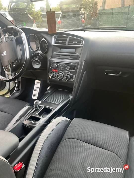 Używany Citroën DS4 2012 Biały Hatchback