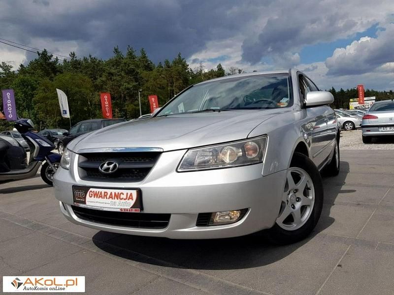 Srebrny (metalik, perła) Używany 2005 Hyundai Sonata Premium Sedan/Limuzyna | 16 900 zł - Obraz 1/1