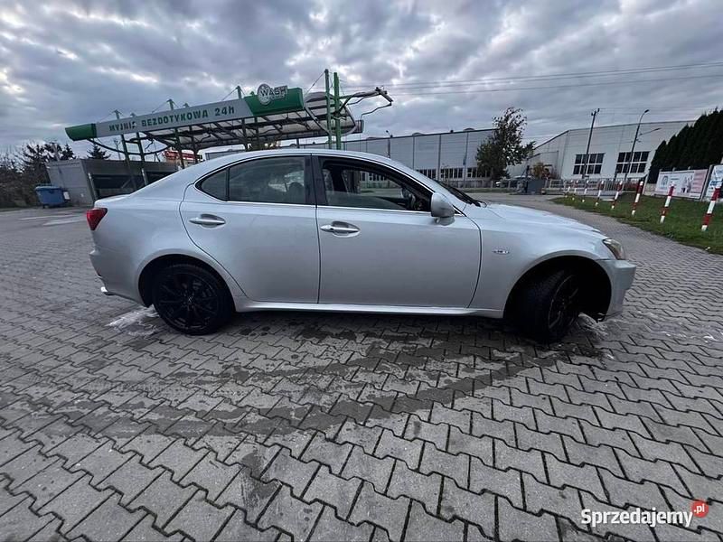 Używany Lexus IS220d 2007 Srebrny Sedan/Limuzyna