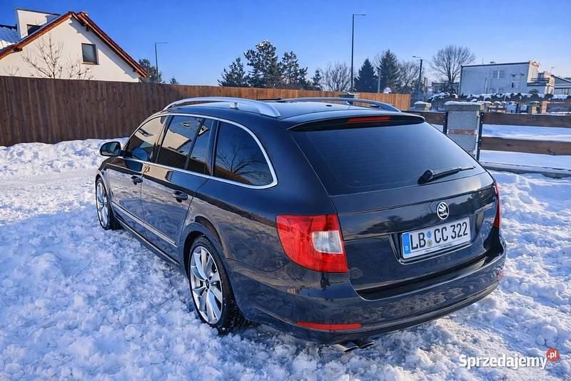 Używany Skoda Superb 160 KM (117 kW) 2011