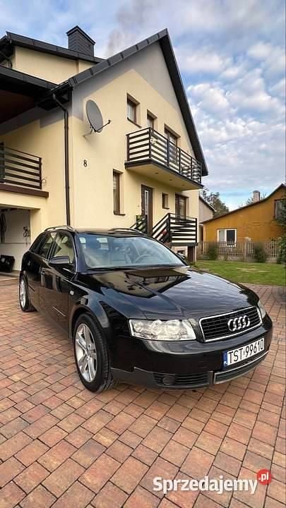 Granatowy Używany 2002 Audi A4 Kombi | 6800 zł (Super Cena) - Obraz 1/4