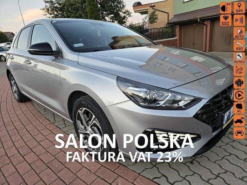 Srebrny (metalik) Używany 2022 Hyundai i30 Hatchback | 47 154 zł (Dobra cena) - Obraz 1/4