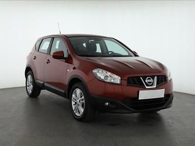 Czerwony Używany 2012 Nissan Qashqai SUV | 35 999 zł (Uczciwa cena) - Obraz 1/4