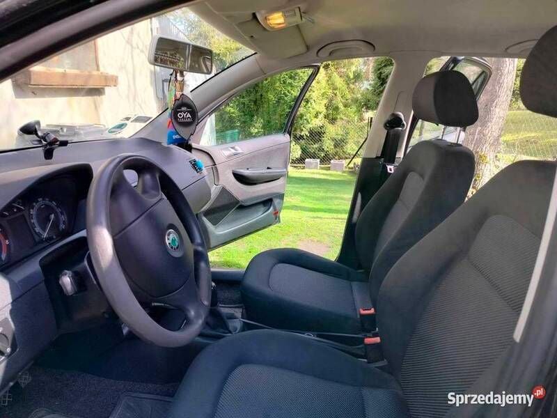 Używany Skoda Fabia 64 KM (47 kW) 2005 Czarny Hatchback