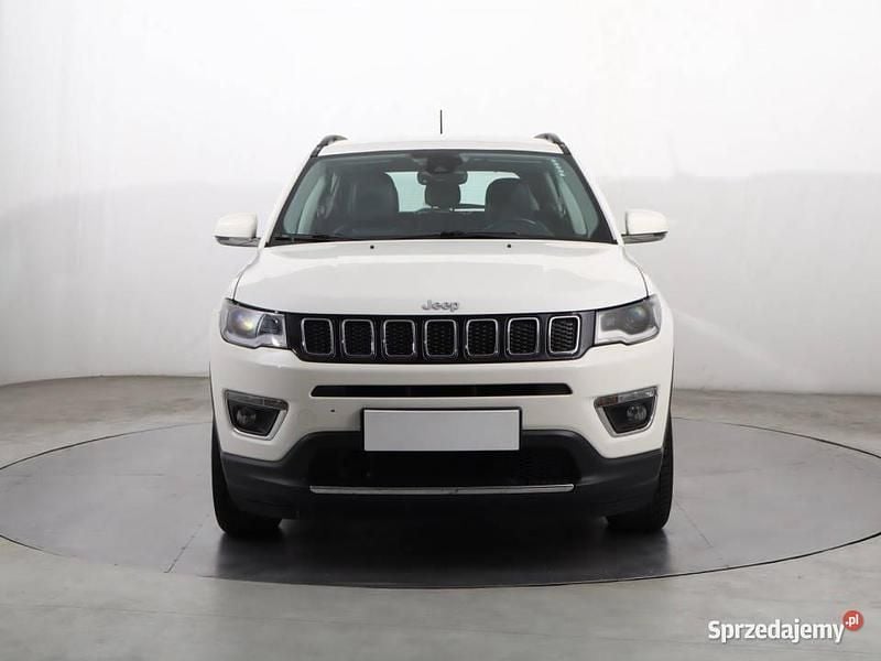 Biały Używany 2017 Jeep Compass SUV | 72 999 zł (Dość drogi) - Obraz 1/4