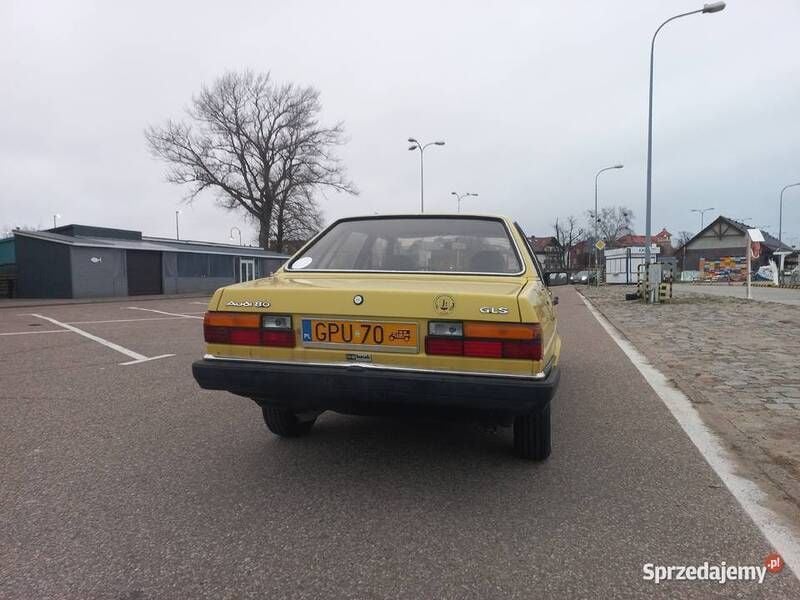 Używany Audi 80 1979 Żółty Sedan/Limuzyna