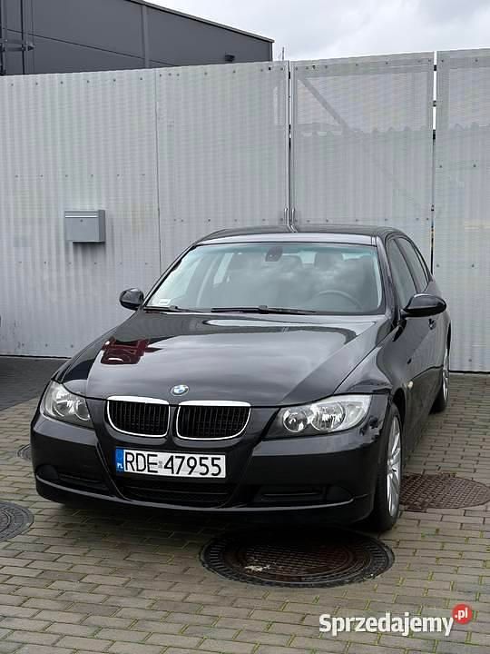 Używany BMW 318 143 KM (105 kW) 2008 Czarny Sedan/Limuzyna