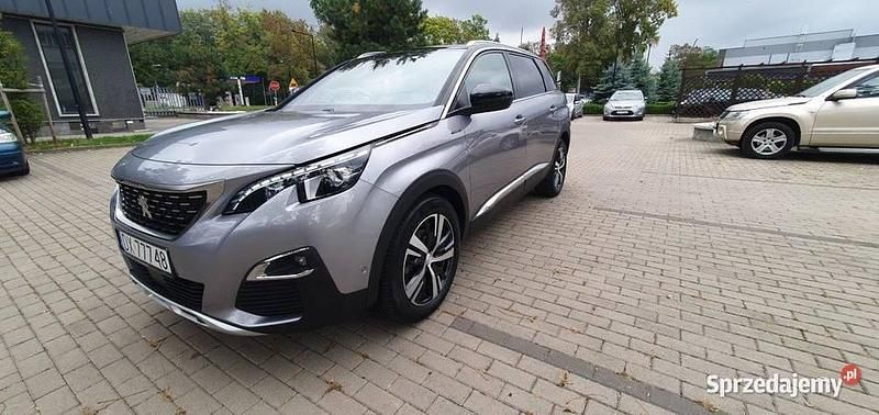 Srebrny Używany 2018 Peugeot 5008 GT-line SUV | 61 900 zł (Uczciwa cena) - Obraz 1/4