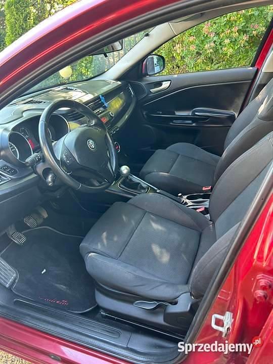 Używany Alfa Romeo Giulietta 170 KM (125 kW) 2010 Bordowy Hatchback