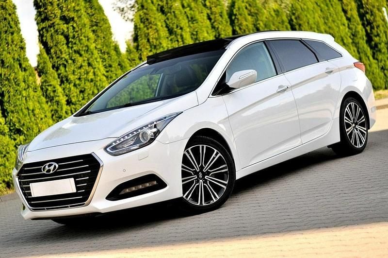 Biały (metalik, perła) Używany 2018 Hyundai i40 Kombi | 44 900 zł (Dobra cena) - Obraz 1/4
