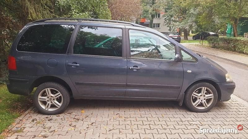 Granatowy Używany 2005 Seat Alhambra Minivan | 9900 zł (Dość drogi) - Obraz 1/4