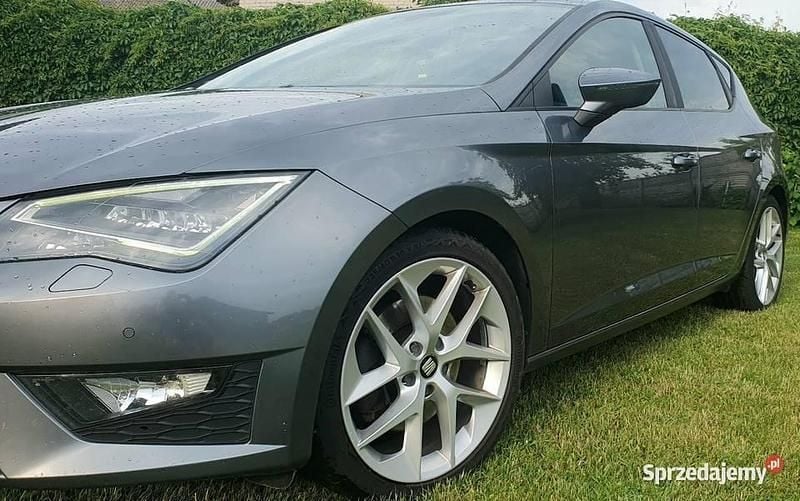 Używany Seat Leon FR 2015 Szary Hatchback