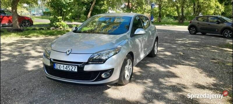 Srebrny Używany 2012 Renault Mégane III Hatchback | 23 700 zł (Uczciwa cena) - Obraz 1/4