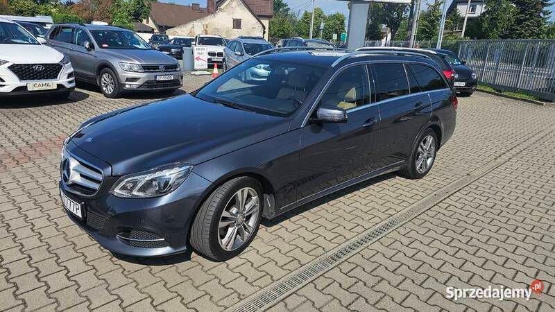 Używany 2013 Mercedes E350 | 67 700 zł (Dość drogi) - Obraz 1/3