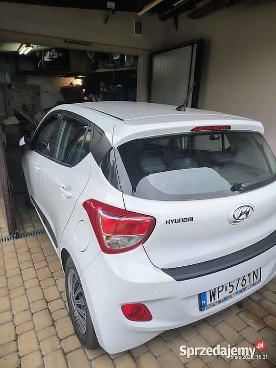 Biały Używany 2015 Hyundai i10 Comfort Hatchback | 23 000 zł (Uczciwa cena) - Obraz 1/4