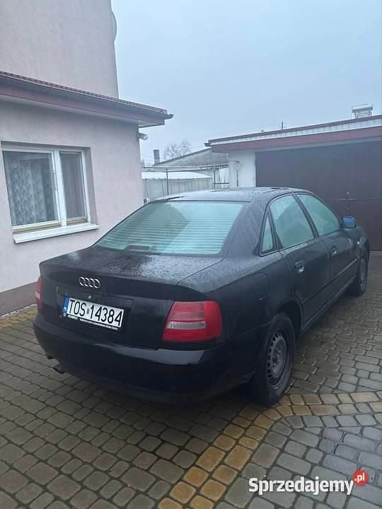 Używany Audi A4 2000 Czarny Sedan/Limuzyna