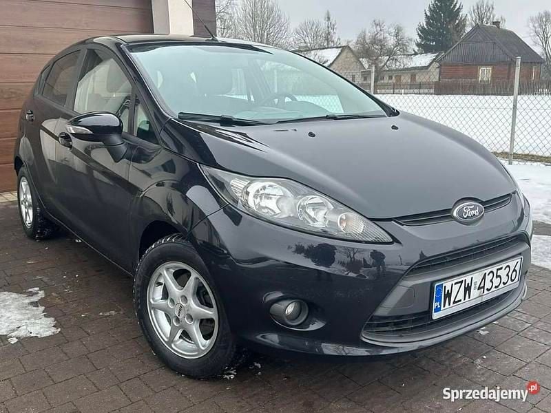 Używany Ford Fiesta 82 KM (60 kW) 2011 Czarny Hatchback