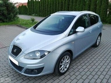 Srebrny Używany 2011 Seat Altea XL Minivan | 20 900 zł (Uczciwa cena) - Obraz 1/4