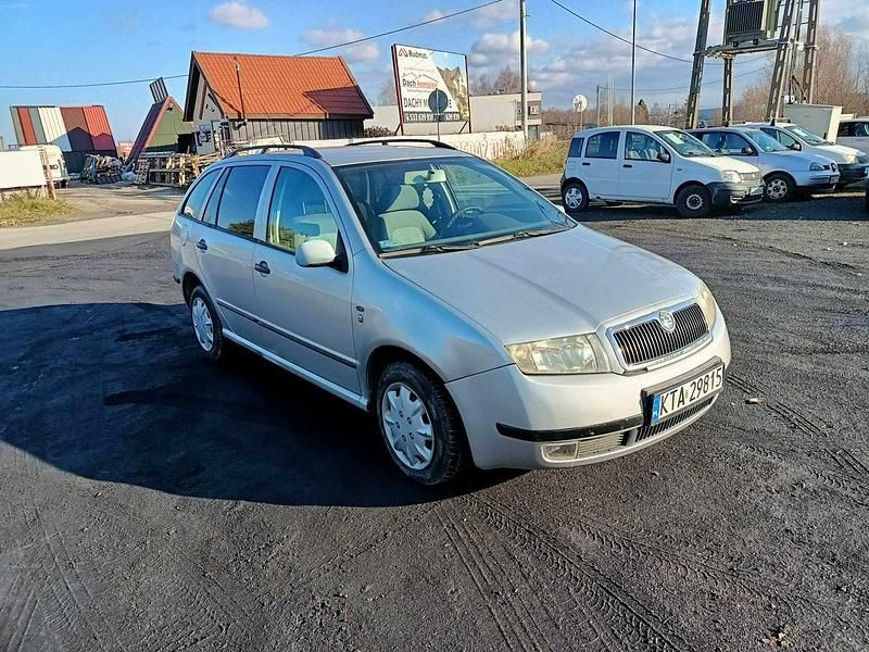 Srebrny Używany 2001 Skoda Fabia Kombi | 3300 zł (Uczciwa cena) - Obraz 1/4