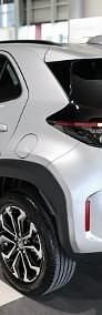 Używany Toyota Yaris Cross Comfort 116 KM (85 kW) 2023 Srebrny SUV