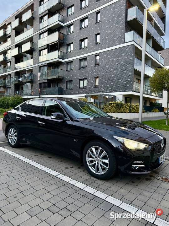 Czarny Używany 2016 Infiniti Q50 Sedan/Limuzyna | 44 000 zł - Obraz 1/4