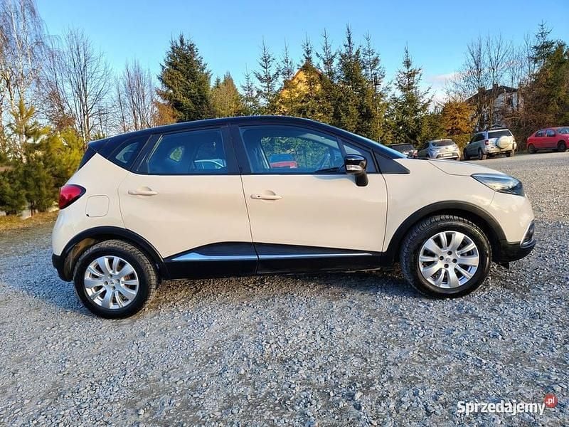 Używany Renault Captur 90 KM (66 kW) 2014 SUV