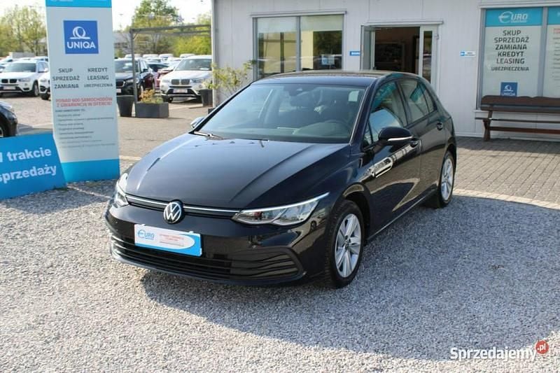 Używany VW Golf VIII Life 110 KM (80 kW) 2022 Czarny Hatchback
