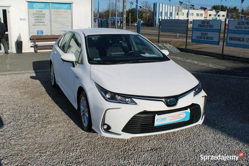 Używany Toyota Corolla Comfort 2021 Biały Sedan/Limuzyna