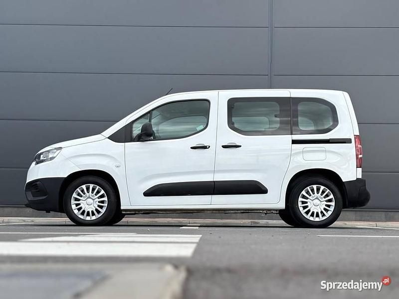 Biały Używany 2020 Toyota Proace Verso Business Edition Kombi | 44 900 zł (Super Cena) - Obraz 1/4
