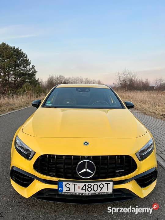 Żółty Używany 2021 Mercedes A45 AMG AMG Hatchback | 180 000 zł - Obraz 1/4