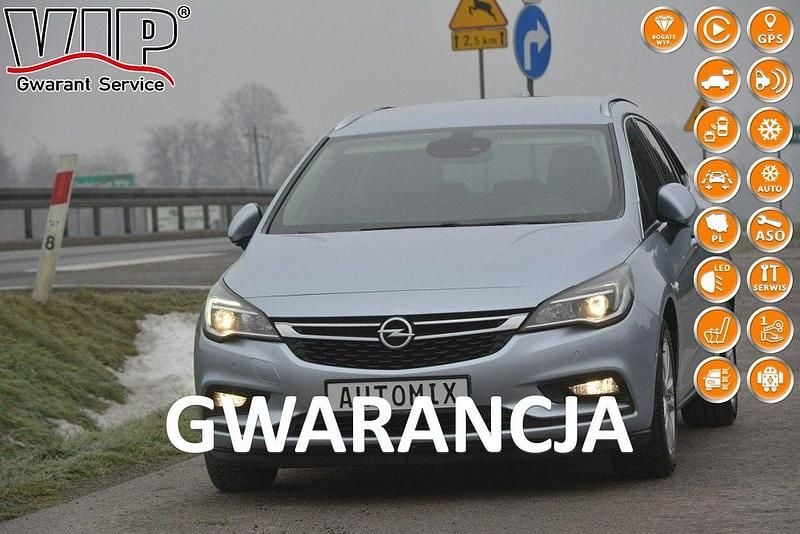 Srebrny Używany 2017 Opel Astra Kombi | 39 300 zł (Uczciwa cena) - Obraz 1/4