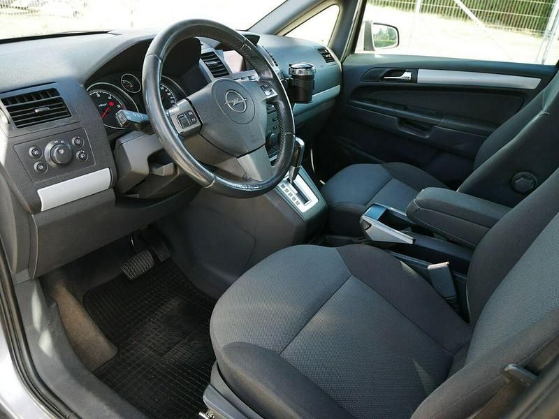 Używany Opel Zafira Edition 120 KM (88 kW) 2007 Szary Minivan