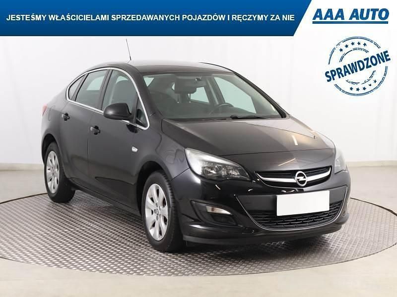 Czarny Używany 2017 Opel Astra | 28 999 zł (Dobra cena) - Obraz 1/4