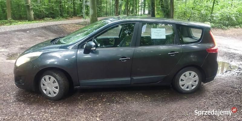Używany 2009 Renault Grand Scénic III Minivan | 13 000 zł - Obraz 1/4