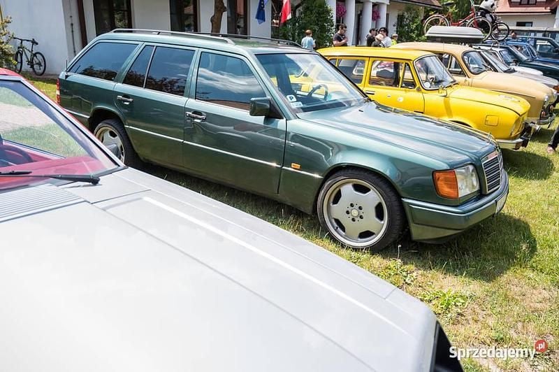 Używany 1996 Mercedes E200 | 15 400 zł - Obraz 1/4