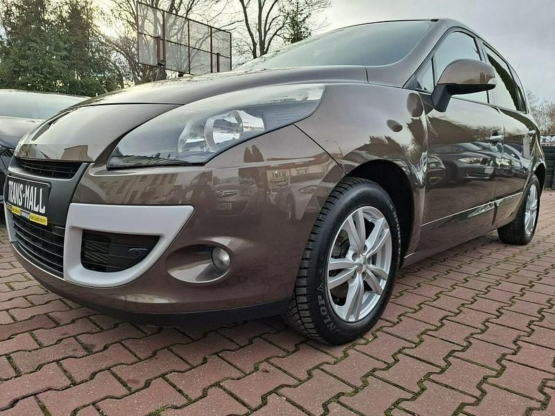 Brązowy Używany 2010 Renault Scénic Minivan | 17 700 zł (Uczciwa cena) - Obraz 1/4