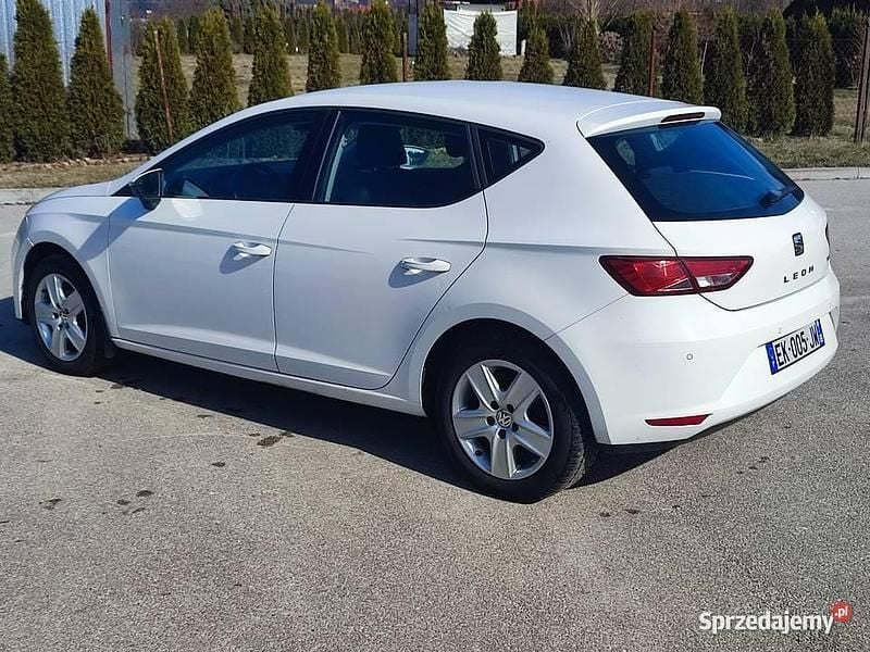Biały Używany 2015 Seat Leon Hatchback | 19 900 zł (Super Cena) - Obraz 1/4