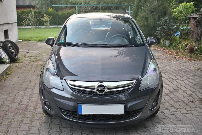 Szary Używany 2014 Opel Corsa Hatchback | 16 900 zł (Dobra cena) - Obraz 1/4
